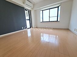 JR中央本線 三鷹駅 徒歩15分の賃貸マンション 3階ワンルームのリビング/ダイニング