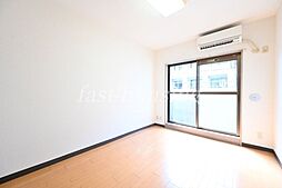 JR中央本線 三鷹駅 徒歩12分の賃貸マンション 1階ワンルームのリビング/ダイニング