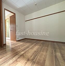 JR中央本線 武蔵境駅 バス23分 大沢コミュニティセンター下車 徒歩5分の賃貸アパート 2階1Kのリビング/ダイニング