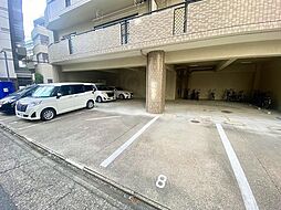 5 / 11