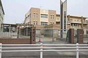 北九州市立清水小学校（291m）
