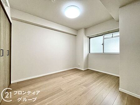明るく広々とした子ども部屋は、遊び心をくすぐる空間です。お子様の成長を見守るのにぴったりの環境です