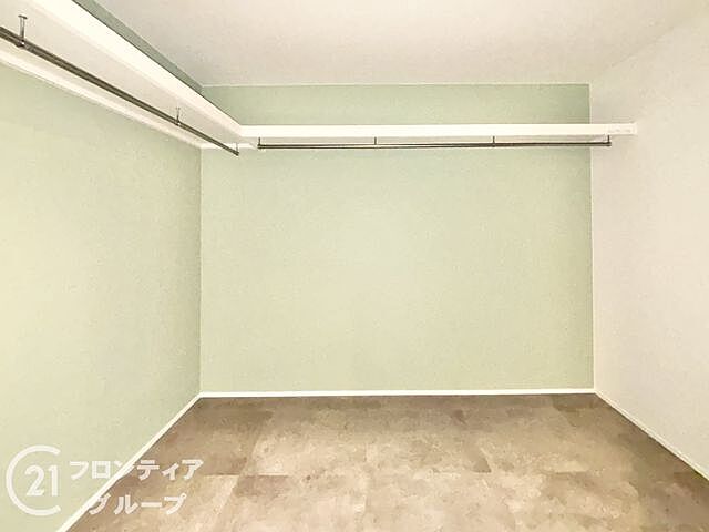 収納 ローレルコート学園前Ｃ棟　中古マンション 1階/-