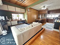 居間