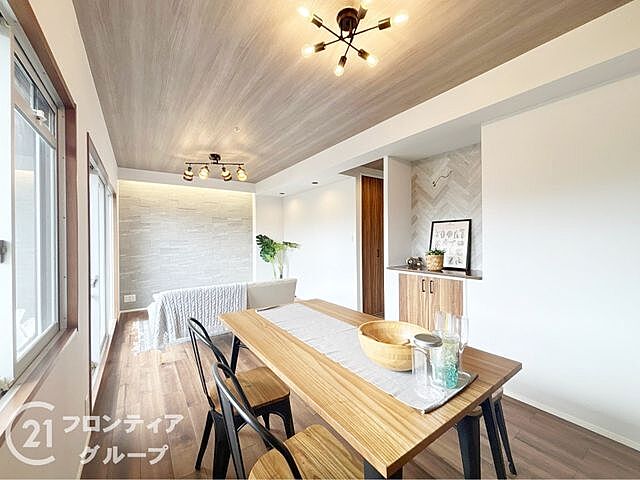 リビング/ダイニング コージースクエア大和八木　中古マンション 2階/-