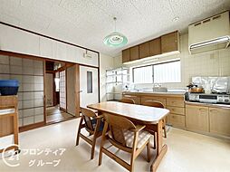 居間