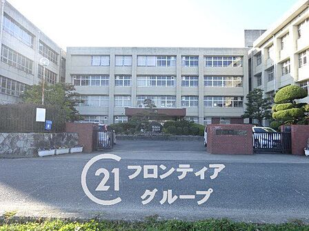 橿原市立橿原中学校 徒歩25分。 1990m