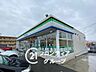 周辺：ファミリーマート近鉄九条駅前店 徒歩5分。 360m