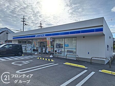 ローソン大和郡山九条町店 徒歩6分。 470m