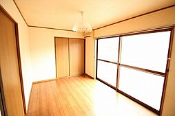 ヨコザワヒルズ２ 201 2階2DKのリビング/ダイニング