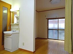 居間