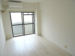 エトワール5 2階1Kのリビング/ダイニング