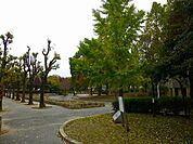 芥川公園 569m