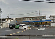 ローソン 高槻緑町店 113m