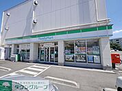 ファミリーマート入間グリーンヒル店 徒歩7分。コンビニ 510m