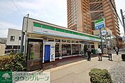 ファミリーマート小手指店 440m
