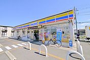 ミニストップ日高高校前店 178m