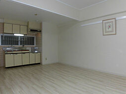 フラットピア88 215 2階1LDKのリビング/ダイニング