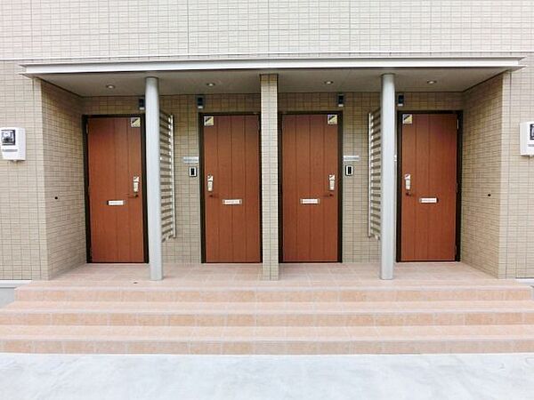 建物エントランス