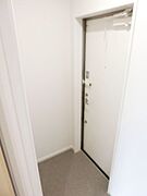 シューズボックス付きの玄関です