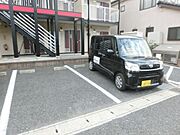 敷地内の駐車場です