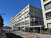 八千代市役所 徒歩26分。 2050m