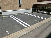 敷地内の駐車場