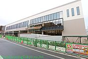 LIFE 徒歩5分。スーパー 380m