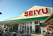 西友駒沢店 300m