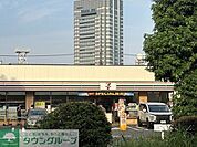 セブン-イレブン 用賀インター店 徒歩3分。 190m