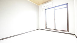 グリーンシティ21 3階ワンルームのリビング/ダイニング