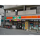 コンビニ「サンクス西三荘店まで85m」
