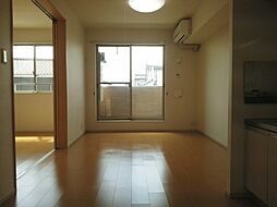 居間