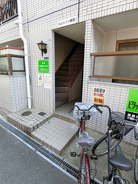 建物エントランス