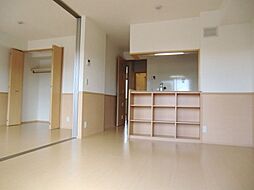 オッツ吉川　Ｂ 301 3階2LDKのリビング/ダイニング