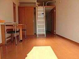 レオパレスワールド中和倉 104 1階1Kのリビング/ダイニング