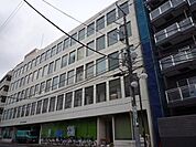 市立図書館 450m