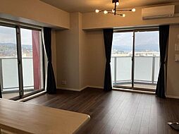 フェミネンス大津石山駅前 8階3SLDKのリビング/ダイニング