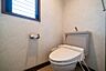 トイレ：【2階トイレ】各階にトイレが備えられています。