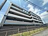 外観：2008年8月建築のマンションです。大和八木駅徒歩15分の立地です。