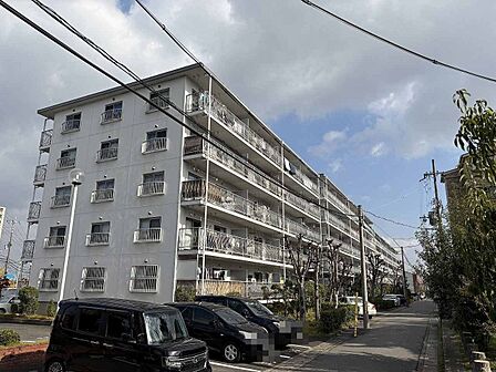 5階建の最上階部分、南向き