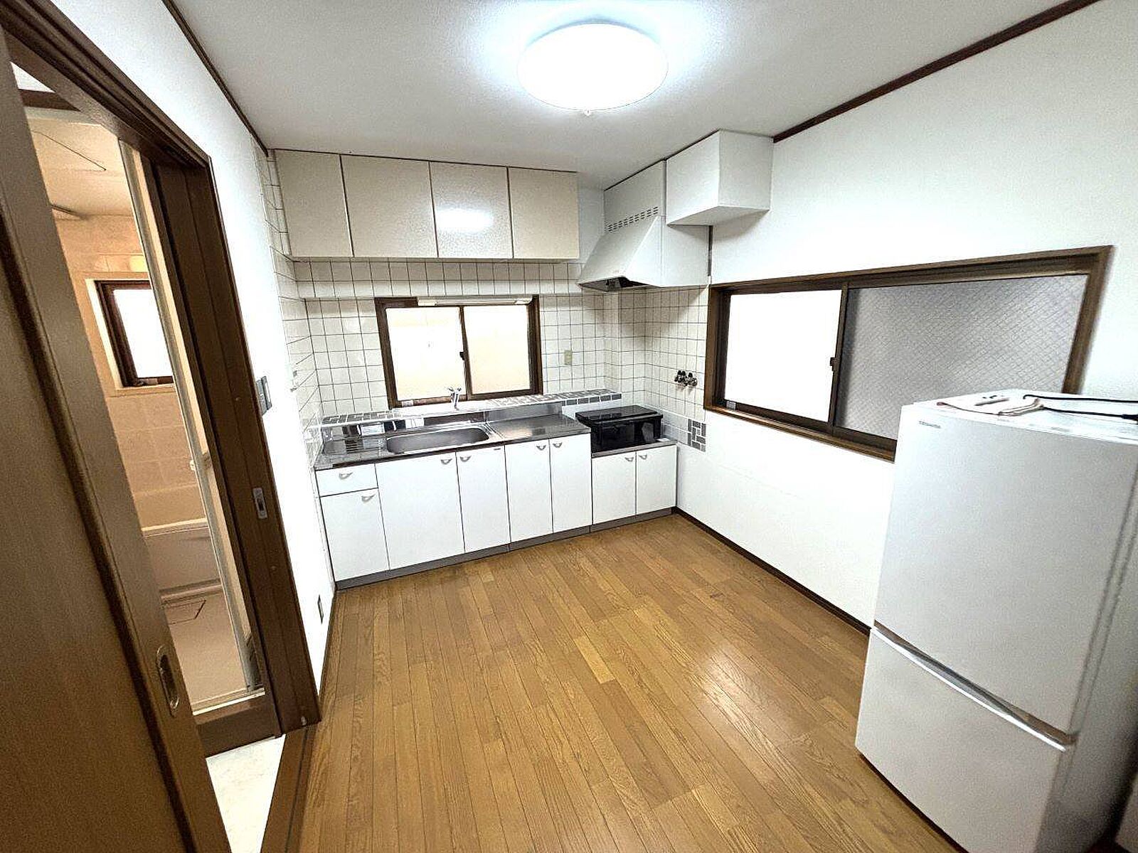 Used detached house · 5DK in Osaka &mdash; photo 3