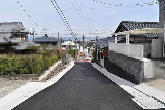 現地