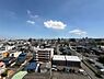 その他：10階部分ならではの開放感ある眺望が魅力。