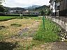 外観：自然に囲まれた閑静な住宅街の一角に位置する広々とした土地です。理想の住まいを創造する場所としてご検討ください。