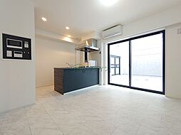 東京メトロ有楽町線 江戸川橋駅 徒歩13分の賃貸マンション 1階1LDKのリビング/ダイニング