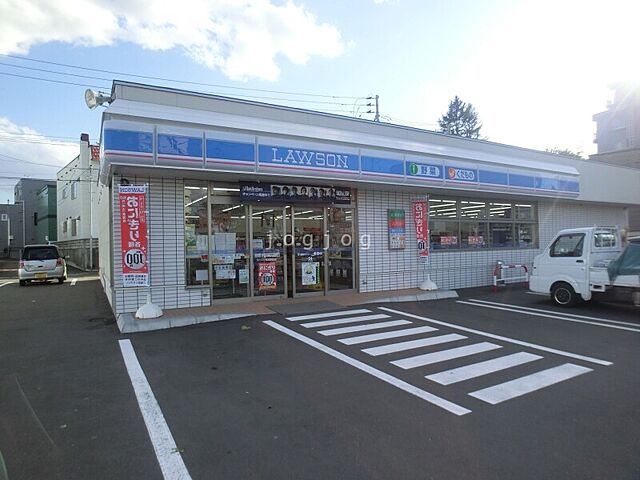 ローソン厚別駅前店 293m