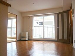 ディーセントステージ 302 3階2LDKのリビング/ダイニング