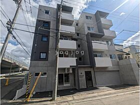 札幌市営南北線 自衛隊前駅 徒歩13分