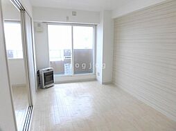 アルカディア参番館 501 5階1DKのリビング/ダイニング